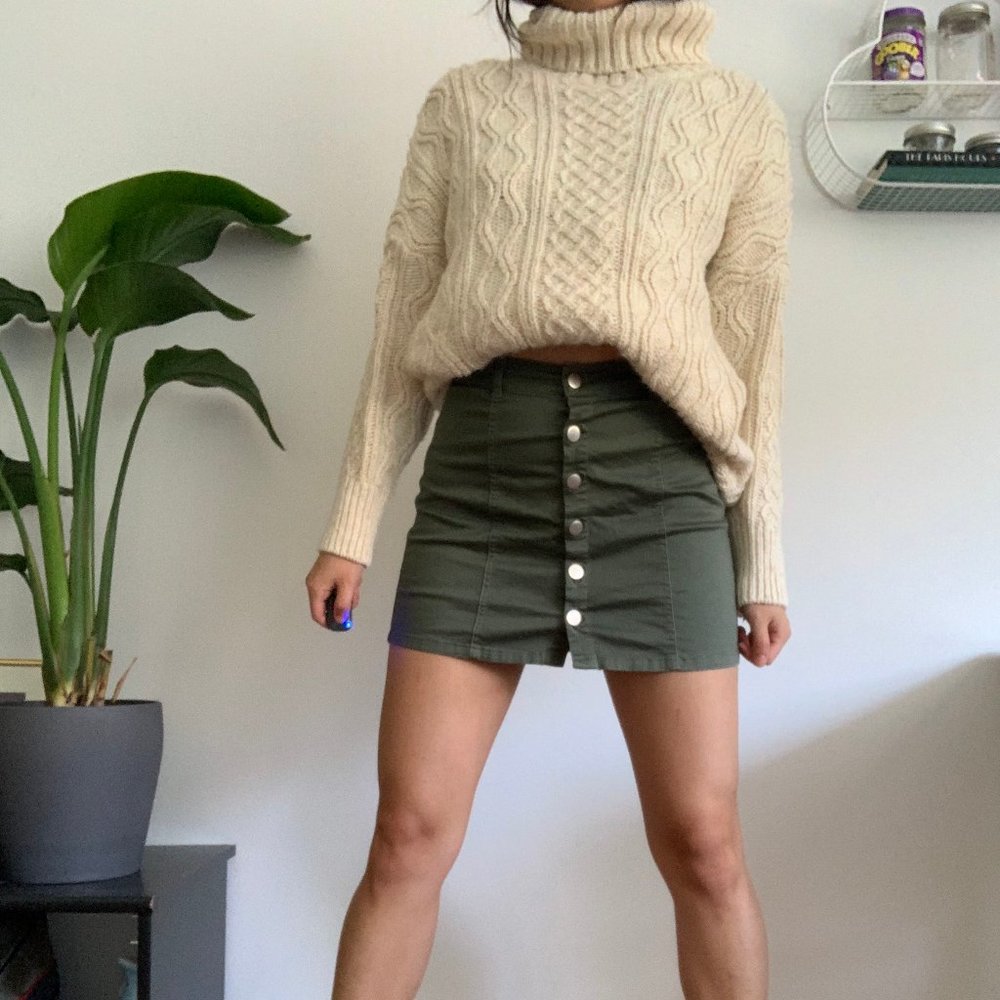 mini skirt